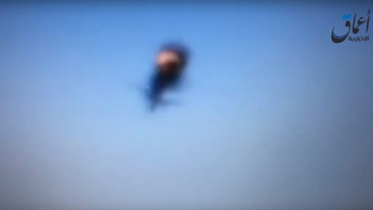 Σάλος με βίντεο που υποτίθεται ότι δείχνει την κατάρριψη του αεροσκάφους από τους τζιχαντιστές! | Newsit.gr Σάλος με βίντεο που υποτίθεται ότι δείχνει την κατάρριψη του αεροσκάφους από τους τζιχαντιστές! | Newsit.gr