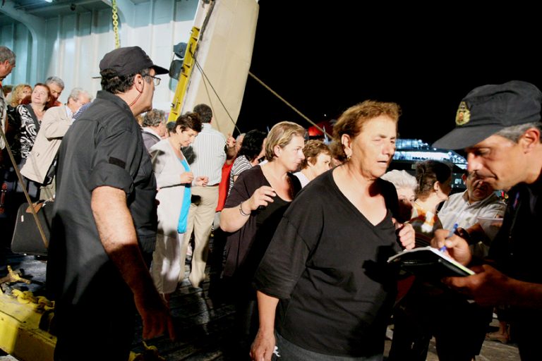 Πρόσκρουση πλοίων στην Πάτρα – Κανείς δεν τραυματίστηκε | Newsit.gr Πρόσκρουση πλοίων στην Πάτρα – Κανείς δεν τραυματίστηκε | Newsit.gr