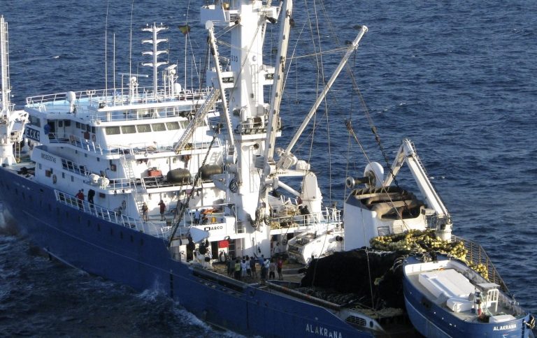 Πέθανε πλοίαρχος που πυροβολήθηκε από πειρατές | Newsit.gr Πέθανε πλοίαρχος που πυροβολήθηκε από πειρατές | Newsit.gr
