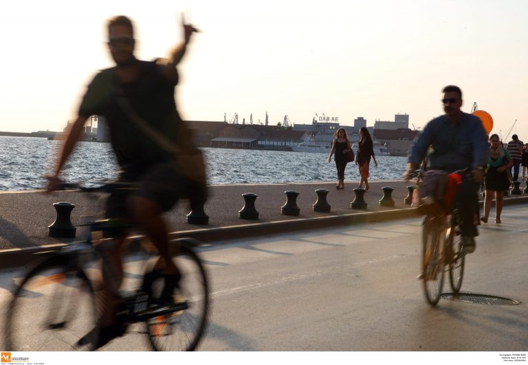 Θεσσαλονίκη: Ποδηλατοδρομία στην παλιά παραλία | Newsit.gr Θεσσαλονίκη: Ποδηλατοδρομία στην παλιά παραλία | Newsit.gr