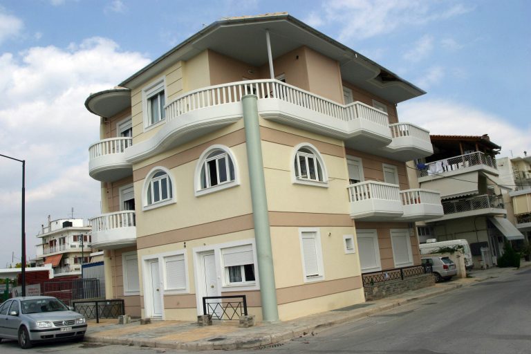 Παράταση για ένα χρόνο στους πλειστηριασμούς σπιτιών για χρέη σε τράπεζες | Newsit.gr Παράταση για ένα χρόνο στους πλειστηριασμούς σπιτιών για χρέη σε τράπεζες | Newsit.gr