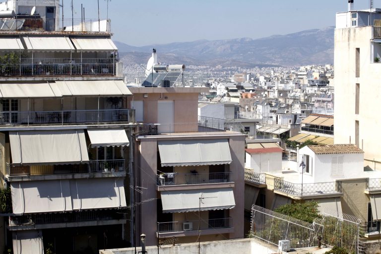 Μειώνουν το κόστος του «πράσινου» πιστοποιητικού | Newsit.gr Μειώνουν το κόστος του «πράσινου» πιστοποιητικού | Newsit.gr
