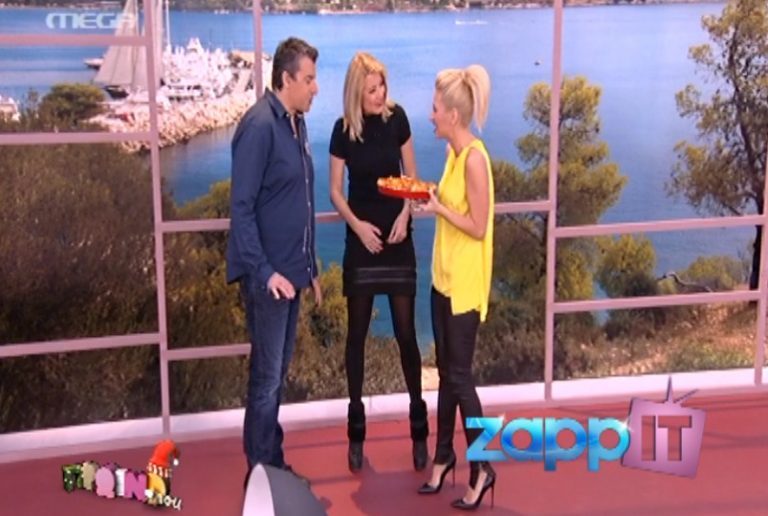 Η Ηλιάκη πήγε γλυκό στον Λιάγκα από την Μπαρμπαρίγου! | Newsit.gr Η Ηλιάκη πήγε γλυκό στον Λιάγκα από την Μπαρμπαρίγου! | Newsit.gr