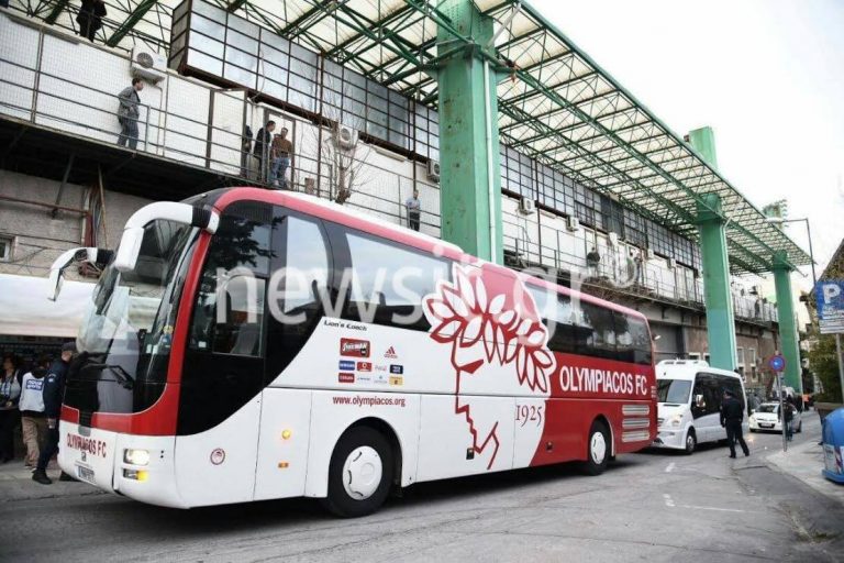 Παναθηναϊκός – Ολυμπιακός: Τράκαρε με αυτοκίνητο της αστυνομίας το «ερυθρόλευκο» πούλμαν! | Newsit.gr Παναθηναϊκός – Ολυμπιακός: Τράκαρε με αυτοκίνητο της αστυνομίας το «ερυθρόλευκο» πούλμαν! | Newsit.gr