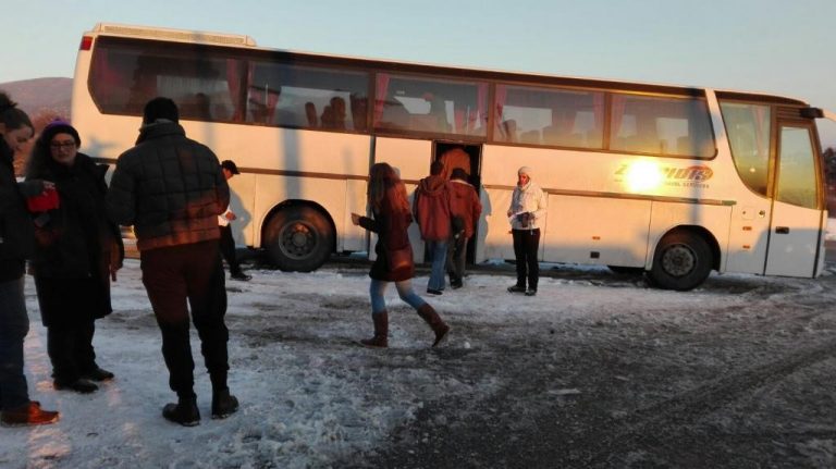 Θεσσαλονίκη: Σε ξενοδοχεία μεταφέρθηκαν πρόσφυγες που ζούσαν σε σκηνές στο Βαγιοχώρι | Newsit.gr Θεσσαλονίκη: Σε ξενοδοχεία μεταφέρθηκαν πρόσφυγες που ζούσαν σε σκηνές στο Βαγιοχώρι | Newsit.gr