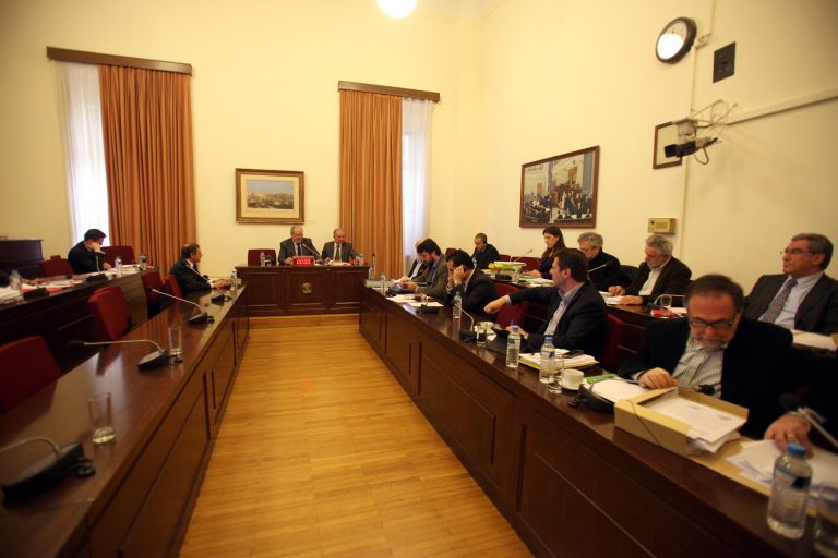 Προανακριτική: Βουλευτές του ΣΥΡΙΖΑ καταγγέλλουν τον Μαρκογιαννάκη | Newsit.gr Προανακριτική: Βουλευτές του ΣΥΡΙΖΑ καταγγέλλουν τον Μαρκογιαννάκη | Newsit.gr