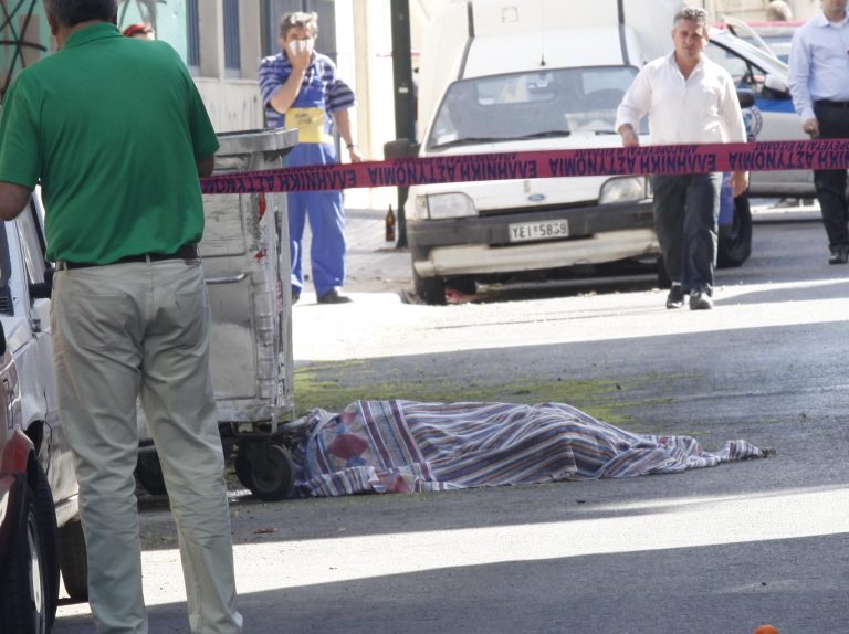 Φρίκη στη Χαλκίδα – Βρήκε πτώμα σε πλήρη αποσύνθεση μέσα στο αυτοκίνητό του | Newsit.gr Φρίκη στη Χαλκίδα – Βρήκε πτώμα σε πλήρη αποσύνθεση μέσα στο αυτοκίνητό του | Newsit.gr