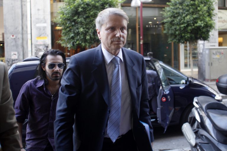 Εύσημα Ράιχενμπαχ: Πρώτη φορά βλέπω αποφασιστικότητα | Newsit.gr Εύσημα Ράιχενμπαχ: Πρώτη φορά βλέπω αποφασιστικότητα | Newsit.gr