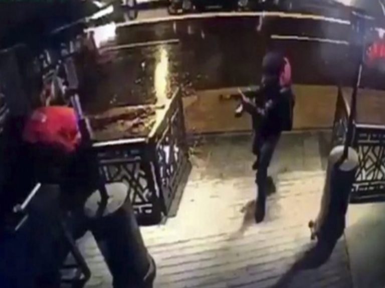 Εξελίξεις στην Τουρκία! Δύο συλλήψεις για το μακελειό στο Reina | Newsit.gr Εξελίξεις στην Τουρκία! Δύο συλλήψεις για το μακελειό στο Reina | Newsit.gr