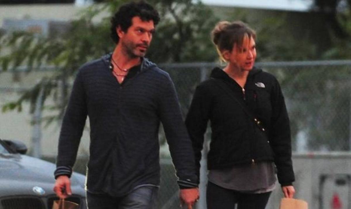 R. Zellweger: Βρήκε τον έρωτα λίγο πριν τα Χριστούγεννα! | Newsit.gr R. Zellweger: Βρήκε τον έρωτα λίγο πριν τα Χριστούγεννα! | Newsit.gr