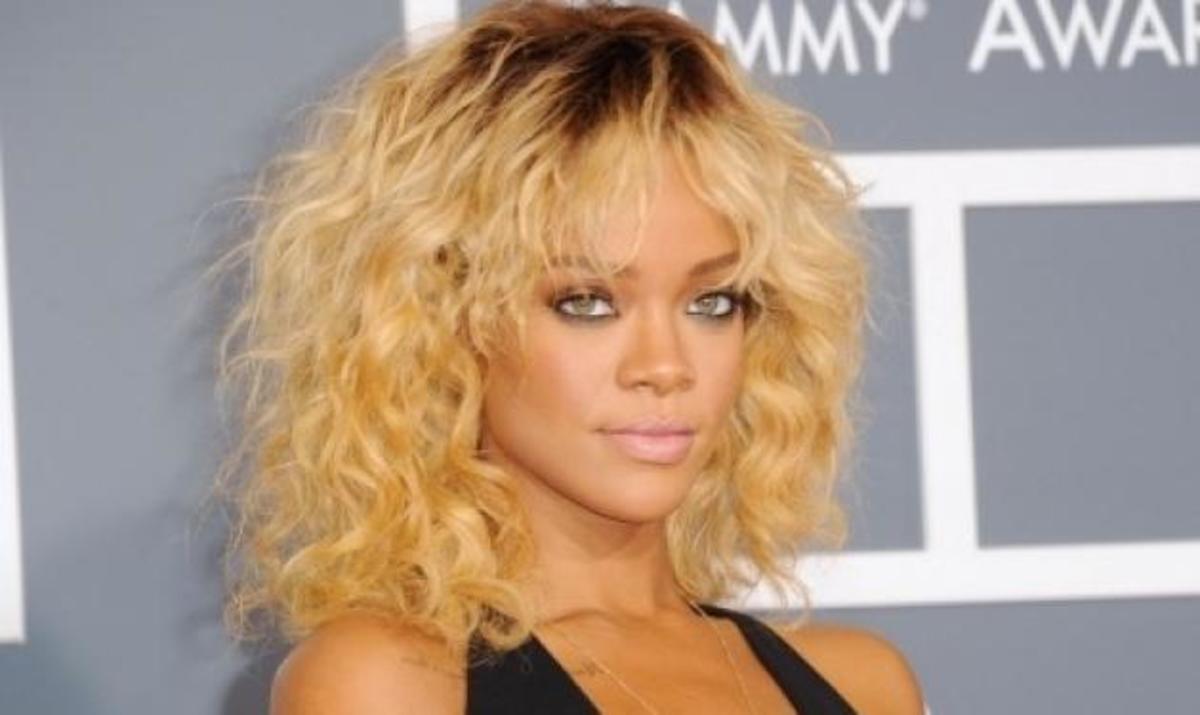 Rihanna – Kutcher: Κάτι τρέχει μεταξύ τους εδώ και οχτώ εβδομάδες! | Newsit.gr Rihanna – Kutcher: Κάτι τρέχει μεταξύ τους εδώ και οχτώ εβδομάδες! | Newsit.gr