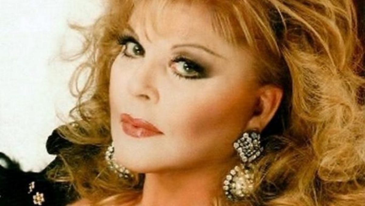 «Η Ρίτα Σακελλαρίου με φλέρταρε πολύ! Φορούσε τη ρόμπα της, ερχόταν στο καμαρίνι μου και…» | Newsit.gr «Η Ρίτα Σακελλαρίου με φλέρταρε πολύ! Φορούσε τη ρόμπα της, ερχόταν στο καμαρίνι μου και…» | Newsit.gr