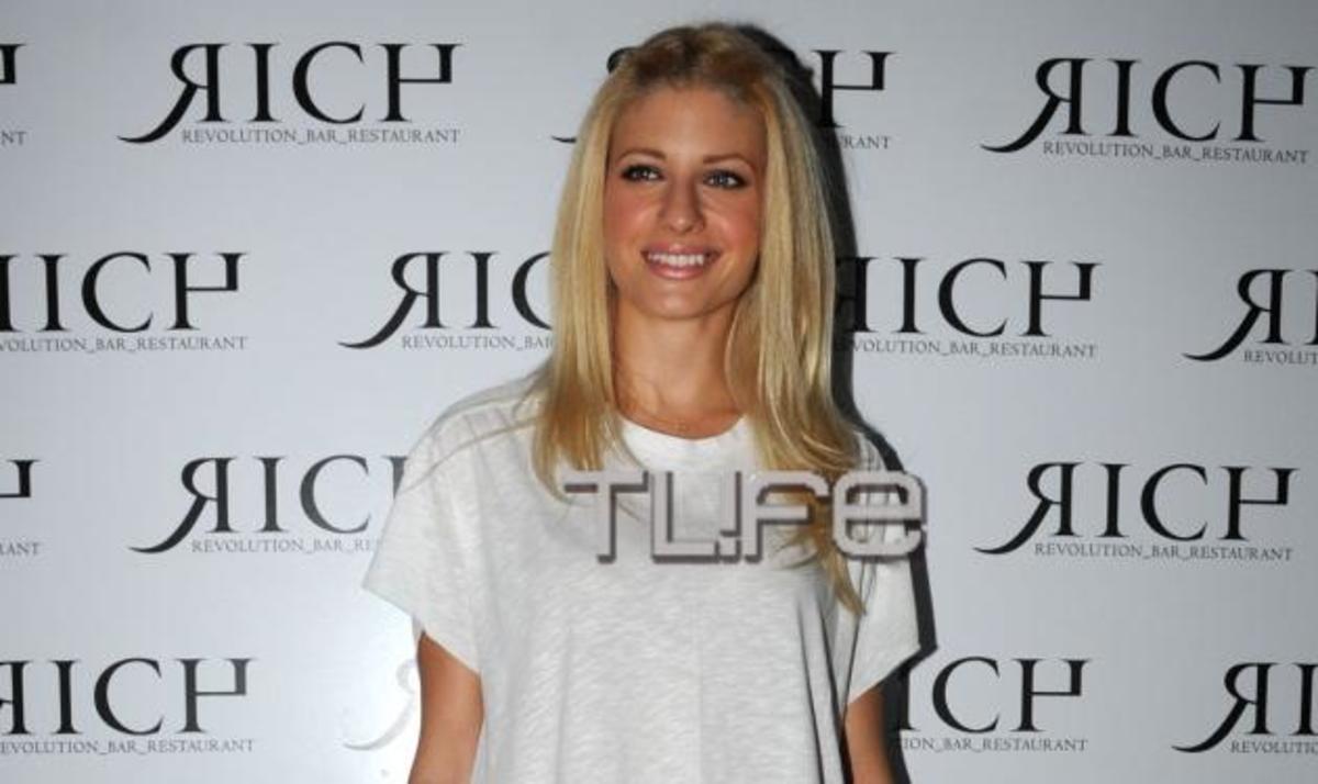 Ποιοι celebrities «έσβησαν τα κεράκια» για τα 5 χρόνια λειτουργίας γνωστού cafe στη Γλυφάδα; Φωτογραφίες | Newsit.gr Ποιοι celebrities «έσβησαν τα κεράκια» για τα 5 χρόνια λειτουργίας γνωστού cafe στη Γλυφάδα; Φωτογραφίες | Newsit.gr