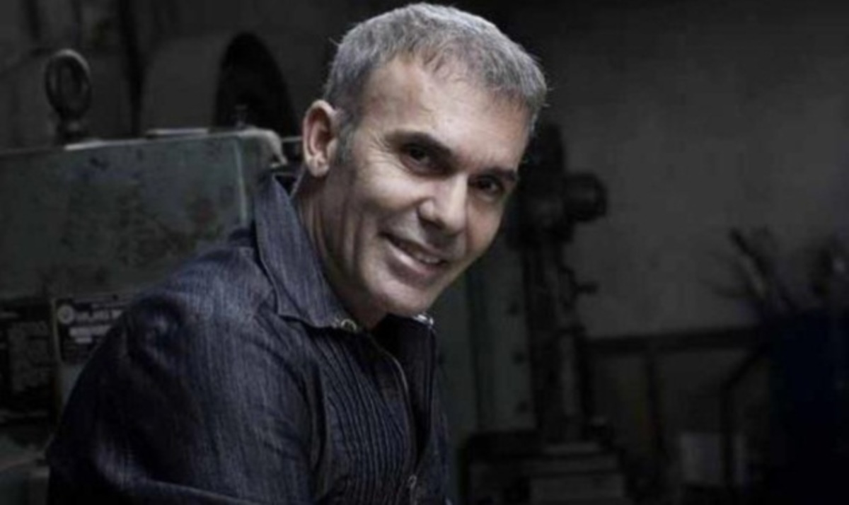 Στ. Ρόκκος στην Τατιάνα: “Έχω τέσσερα παιδιά και ζορίζομαι με την κρίση” | Newsit.gr Στ. Ρόκκος στην Τατιάνα: “Έχω τέσσερα παιδιά και ζορίζομαι με την κρίση” | Newsit.gr
