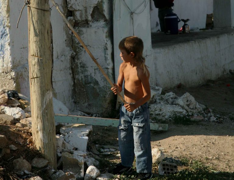 Πάτρα: Ανήλικοι ρομά τραυμάτισαν γυναίκα | Newsit.gr Πάτρα: Ανήλικοι ρομά τραυμάτισαν γυναίκα | Newsit.gr