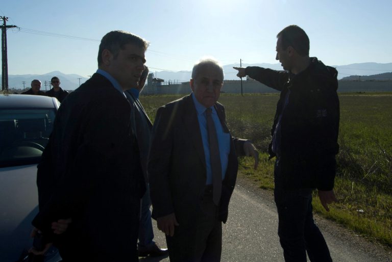Ο Ρουπακιώτης θέλει συνάντηση με Σαμαρά για την κατάσταση στις φυλακές | Newsit.gr Ο Ρουπακιώτης θέλει συνάντηση με Σαμαρά για την κατάσταση στις φυλακές | Newsit.gr
