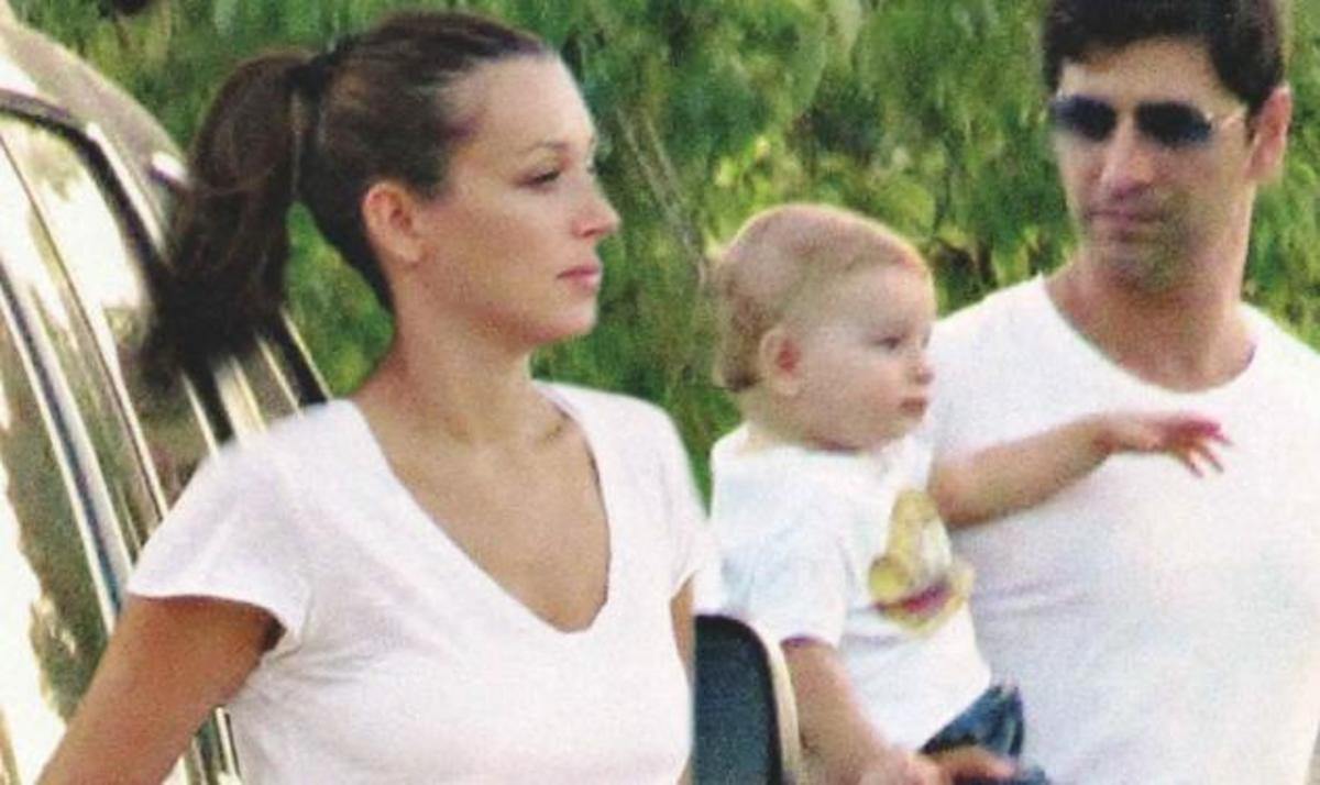 Σ. Ρουβάς – Κ. Ζυγούλη: Βόλτα στην παιδική χαρά με τα παιδιά τους! | Newsit.gr Σ. Ρουβάς – Κ. Ζυγούλη: Βόλτα στην παιδική χαρά με τα παιδιά τους! | Newsit.gr