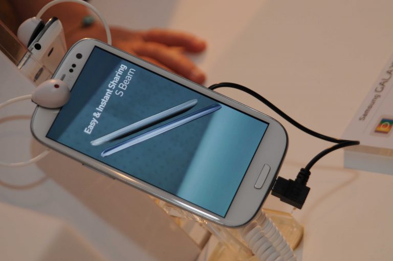 Αυτό είναι το νέο Samsung Galaxy S III! | Newsit.gr Αυτό είναι το νέο Samsung Galaxy S III! | Newsit.gr