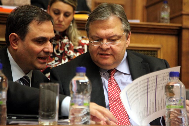 Καταθέτουν για τη «λίστα Λαγκάρντ» Βενιζέλος-Σαχινίδης | Newsit.gr Καταθέτουν για τη «λίστα Λαγκάρντ» Βενιζέλος-Σαχινίδης | Newsit.gr