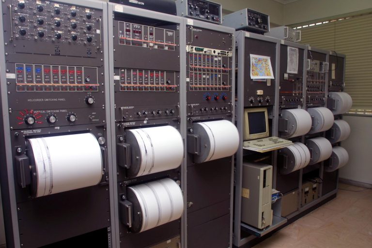 Σεισμός 4.1 Ρίχτερ στον Κορινθιακό | Newsit.gr Σεισμός 4.1 Ρίχτερ στον Κορινθιακό | Newsit.gr