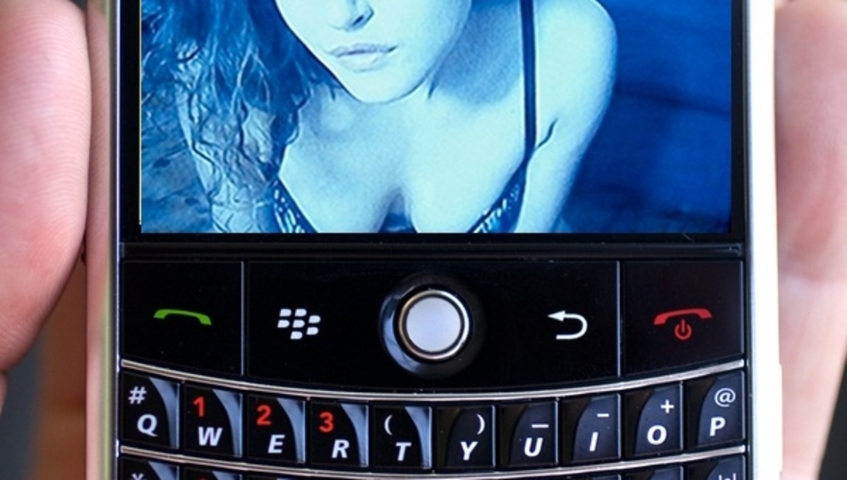 Τι είναι το sexting που κάνει θραύση σε άνδρες και γυναίκες; | Newsit.gr Τι είναι το sexting που κάνει θραύση σε άνδρες και γυναίκες; | Newsit.gr