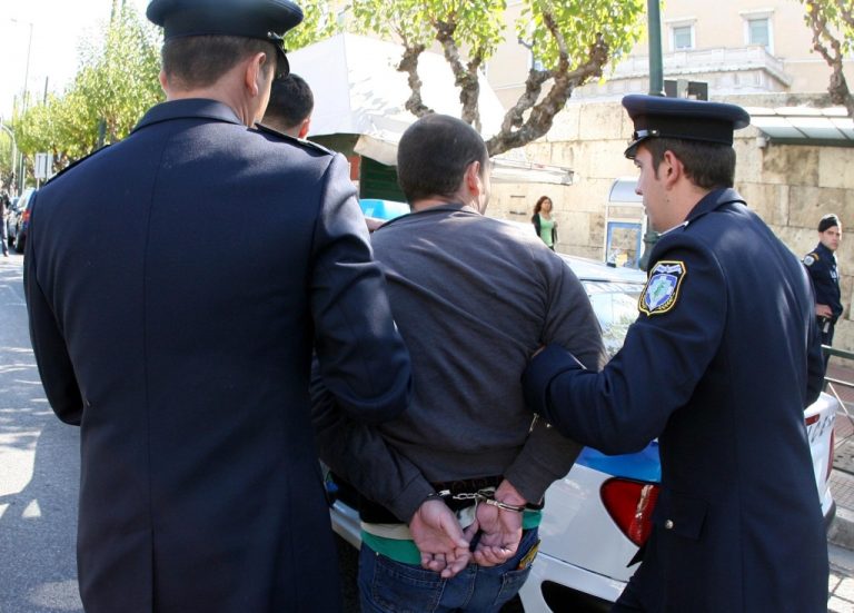 Συνελήφθη ο Π. Πανούσης της ΑΤΤΙ-ΚΑΤ για μη καταβολή ΦΠΑ | Newsit.gr Συνελήφθη ο Π. Πανούσης της ΑΤΤΙ-ΚΑΤ για μη καταβολή ΦΠΑ | Newsit.gr