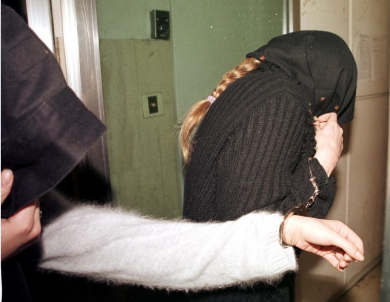 Θεσσαλονίκη: Χειροπέδες σε »3» για κλοπές και διαρρήξεις! | Newsit.gr Θεσσαλονίκη: Χειροπέδες σε »3» για κλοπές και διαρρήξεις! | Newsit.gr