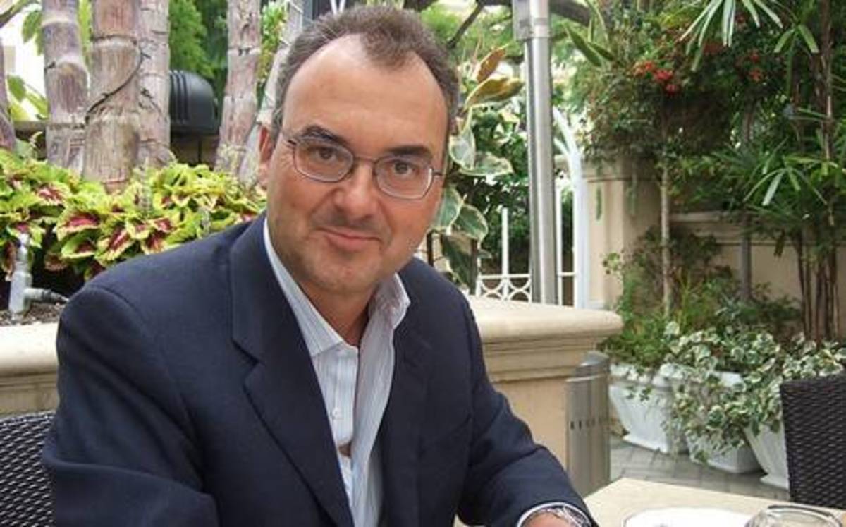 Συνέλαβαν μεγιστάνα τηλεπικοινωνιών για ξέπλυμα χρήματος | Newsit.gr Συνέλαβαν μεγιστάνα τηλεπικοινωνιών για ξέπλυμα χρήματος | Newsit.gr