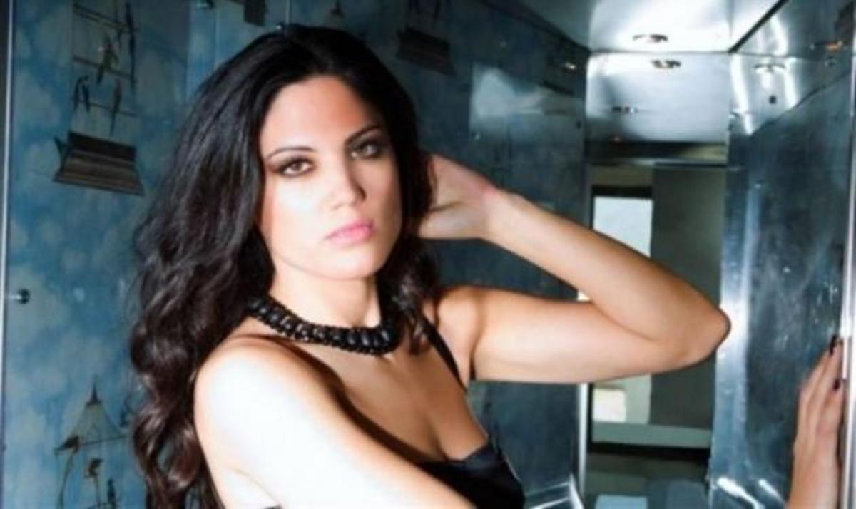 Η Μαίρη Συνατσάκη έκοψε τα μαλλιά της! Δες εδώ το νέο της look! | Newsit.gr Η Μαίρη Συνατσάκη έκοψε τα μαλλιά της! Δες εδώ το νέο της look! | Newsit.gr