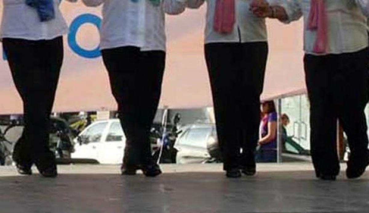 Στο Βόλο θα χορέψουν το μεγαλύτερο συρτάκι! Ετοιμάζονται για Guinness | Newsit.gr Στο Βόλο θα χορέψουν το μεγαλύτερο συρτάκι! Ετοιμάζονται για Guinness | Newsit.gr
