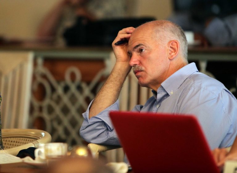 Ποιός παγίδευσε τον Γ. Παπανδρέου; | Newsit.gr Ποιός παγίδευσε τον Γ. Παπανδρέου; | Newsit.gr
