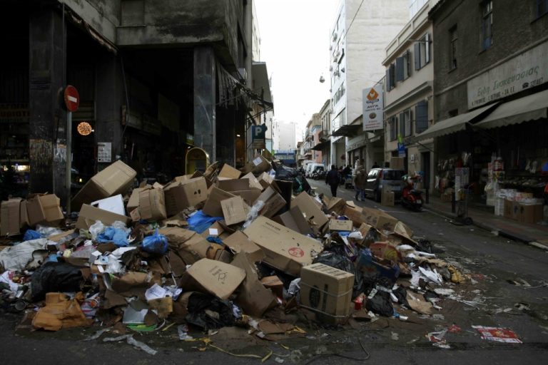 Πάσχα με σκουπίδια θα κάνουν οι Πειραιώτες ; | Newsit.gr Πάσχα με σκουπίδια θα κάνουν οι Πειραιώτες ; | Newsit.gr