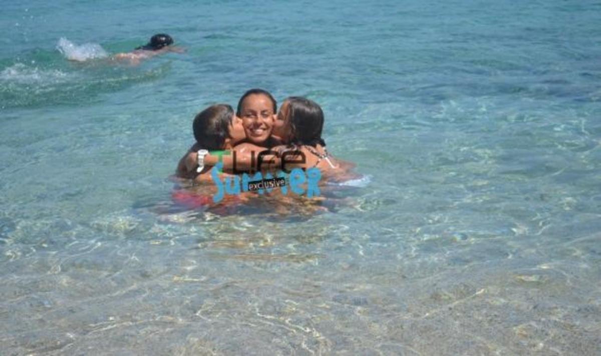 I. Σουλιώτη: Το TLIFE στο πάρτι γενεθλίων που έκανε για τα παιδιά της στην παραλία! | Newsit.gr I. Σουλιώτη: Το TLIFE στο πάρτι γενεθλίων που έκανε για τα παιδιά της στην παραλία! | Newsit.gr