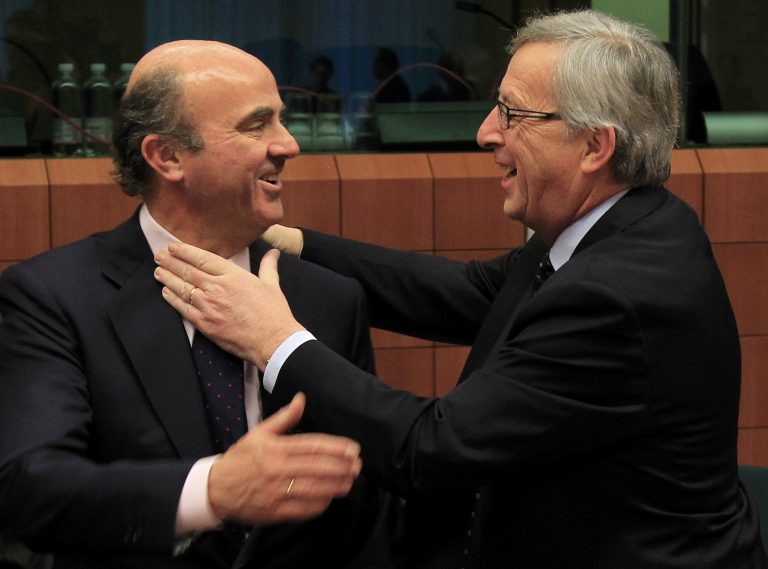 Στο δρόμο της Ελλάδας οι Ισπανοί – Άρχισαν τα μέτρα για μείωση του ελλείμματος | Newsit.gr Στο δρόμο της Ελλάδας οι Ισπανοί – Άρχισαν τα μέτρα για μείωση του ελλείμματος | Newsit.gr