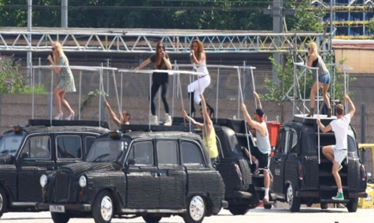 Οι Spice Girls στην τελετή λήξης των Ολ. Αγώνων. Φωτογραφίες από τις πρόβες | Newsit.gr Οι Spice Girls στην τελετή λήξης των Ολ. Αγώνων. Φωτογραφίες από τις πρόβες | Newsit.gr