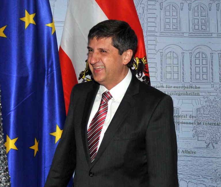 «Φαρμάκι» από τον αυστριακό αντικαγκελάριο για την Ελλάδα | Newsit.gr «Φαρμάκι» από τον αυστριακό αντικαγκελάριο για την Ελλάδα | Newsit.gr