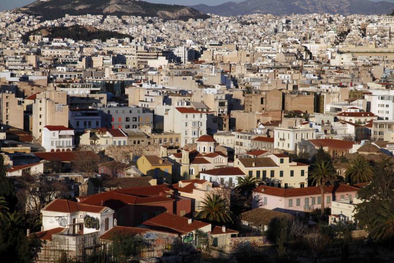 Κραυγή απόγνωσης από ιδιοκτήτες ακινήτων! “Ας τα πάρει το Δημόσιο, δεν έχω να πληρώσω τα χαράτσια,” δηλώνει ένας στους δύο | Newsit.gr Κραυγή απόγνωσης από ιδιοκτήτες ακινήτων! “Ας τα πάρει το Δημόσιο, δεν έχω να πληρώσω τα χαράτσια,” δηλώνει ένας στους δύο | Newsit.gr