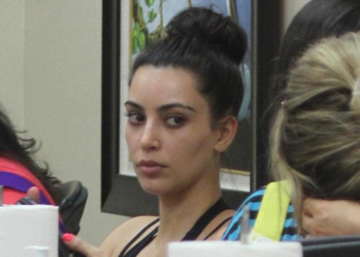 Η Kim Kardashian πήγε για mani- pedi εντελώς αμακιγιάριστη! Δες photo! | Newsit.gr Η Kim Kardashian πήγε για mani- pedi εντελώς αμακιγιάριστη! Δες photo! | Newsit.gr