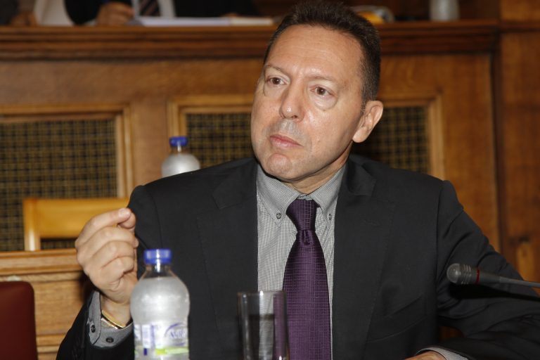Δραματικοί τόνοι Στουρνάρα: «Πάτε να κάνετε τη χώρα Βόρεια Κορέα» | Newsit.gr Δραματικοί τόνοι Στουρνάρα: «Πάτε να κάνετε τη χώρα Βόρεια Κορέα» | Newsit.gr