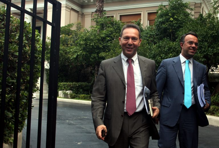 Κόβεται η χρηματοδότηση στις ΜΚΟ και το 2013 | Newsit.gr Κόβεται η χρηματοδότηση στις ΜΚΟ και το 2013 | Newsit.gr