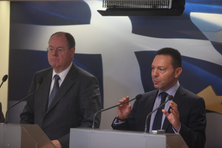 Στάινμπρουκ: “Να εμπιστευτούμε την Ελλάδα” – Η επίσκεψη του αντιπάλου της Μέρκελ στην Αθήνα | Newsit.gr Στάινμπρουκ: “Να εμπιστευτούμε την Ελλάδα” – Η επίσκεψη του αντιπάλου της Μέρκελ στην Αθήνα | Newsit.gr