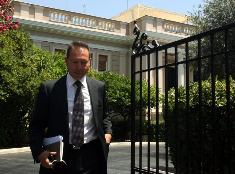 Στουρνάρας στους Financial Times: «Είμαστε εκτός στόχων δεν μπορούμε να επαναδιαπραγματευτούμε ακόμα» | Newsit.gr Στουρνάρας στους Financial Times: «Είμαστε εκτός στόχων δεν μπορούμε να επαναδιαπραγματευτούμε ακόμα» | Newsit.gr