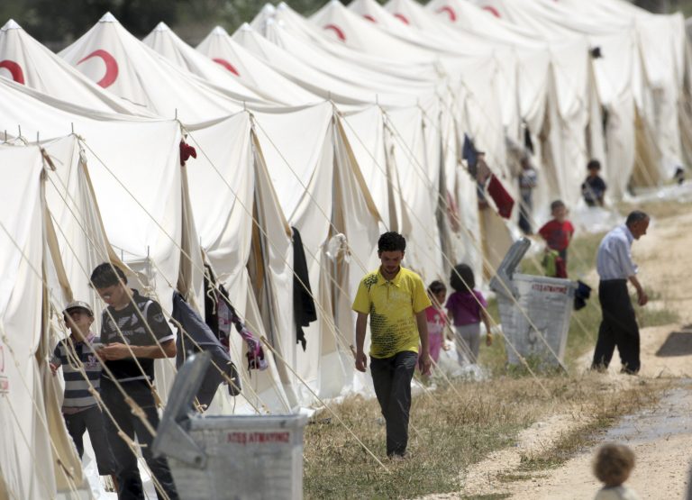 Στην Ελλάδα 20.000 πρόσφυγες από τη Συρία | Newsit.gr Στην Ελλάδα 20.000 πρόσφυγες από τη Συρία | Newsit.gr
