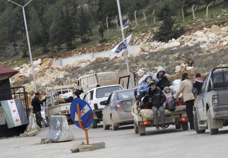 Βομβάρδισαν καταυλισμό προσφύγων | Newsit.gr Βομβάρδισαν καταυλισμό προσφύγων | Newsit.gr