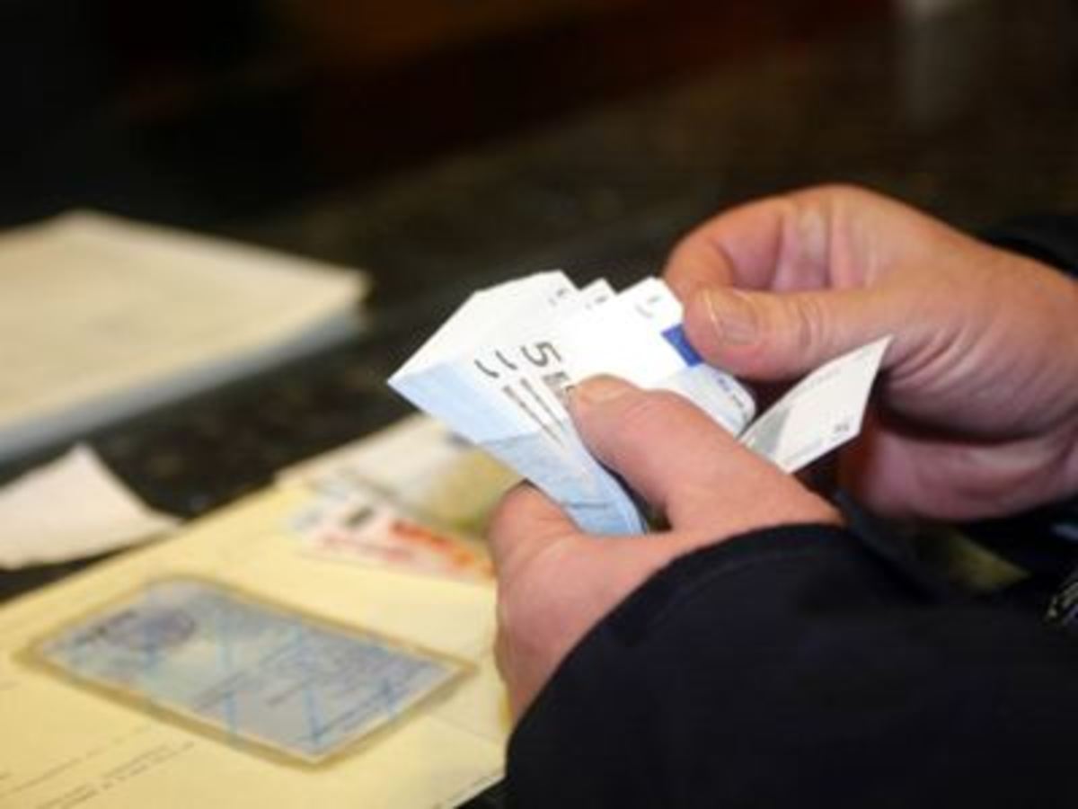 Σαντορίνη: Πληρώθηκε για να «φυγαδεύσει» ανήλικο | Newsit.gr Σαντορίνη: Πληρώθηκε για να «φυγαδεύσει» ανήλικο | Newsit.gr