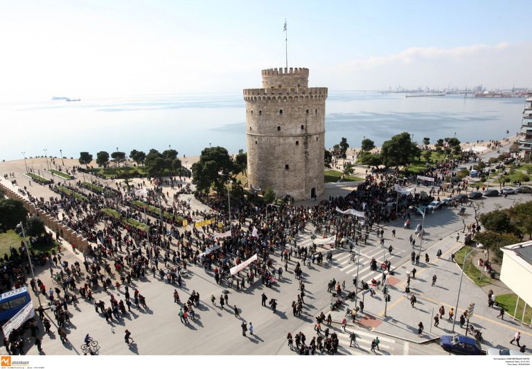 Φοιτητές έκλεισαν το σιδηροδρομικό σταθμό Θεσσαλονίκης – Κατάληψη στο πανεπιστήμιο Δυτ. Μακεδονίας | Newsit.gr Φοιτητές έκλεισαν το σιδηροδρομικό σταθμό Θεσσαλονίκης – Κατάληψη στο πανεπιστήμιο Δυτ. Μακεδονίας | Newsit.gr