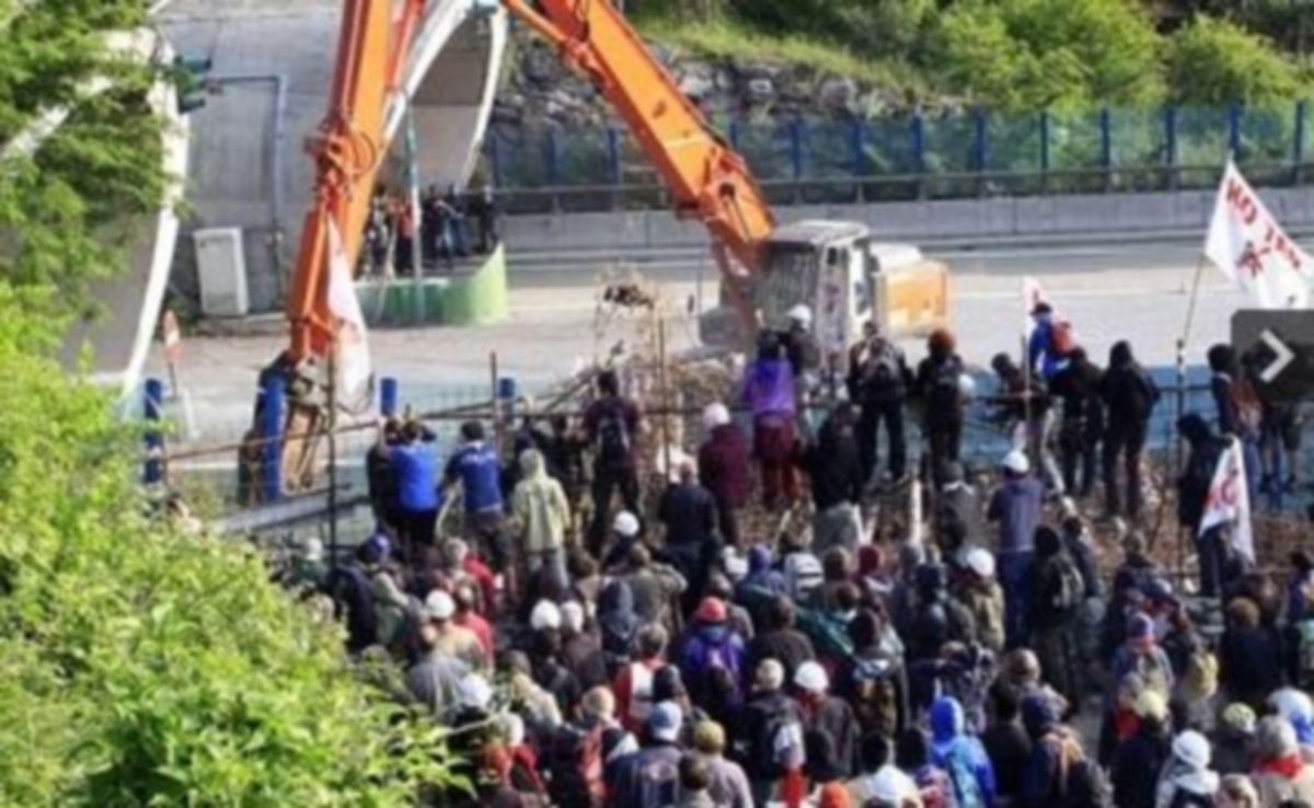 Επεισόδια για την κατασκευή σιδηροδρομικής γραμμής | Newsit.gr Επεισόδια για την κατασκευή σιδηροδρομικής γραμμής | Newsit.gr