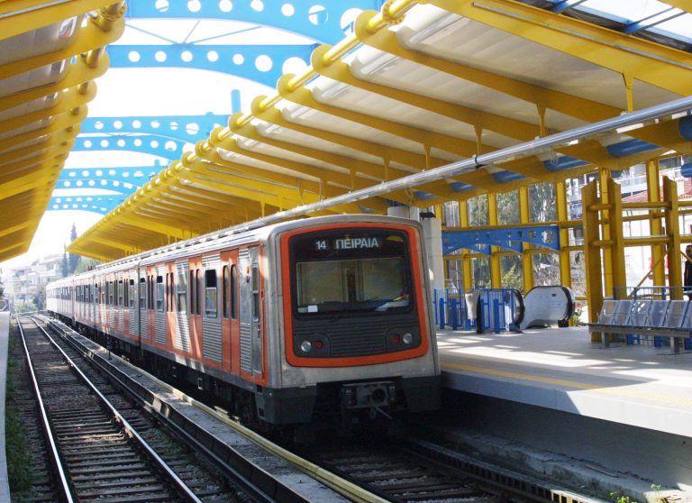 Παρασκευή ταλαιπωρίας λόγω απεργίας στον ΗΣΑΠ | Newsit.gr Παρασκευή ταλαιπωρίας λόγω απεργίας στον ΗΣΑΠ | Newsit.gr