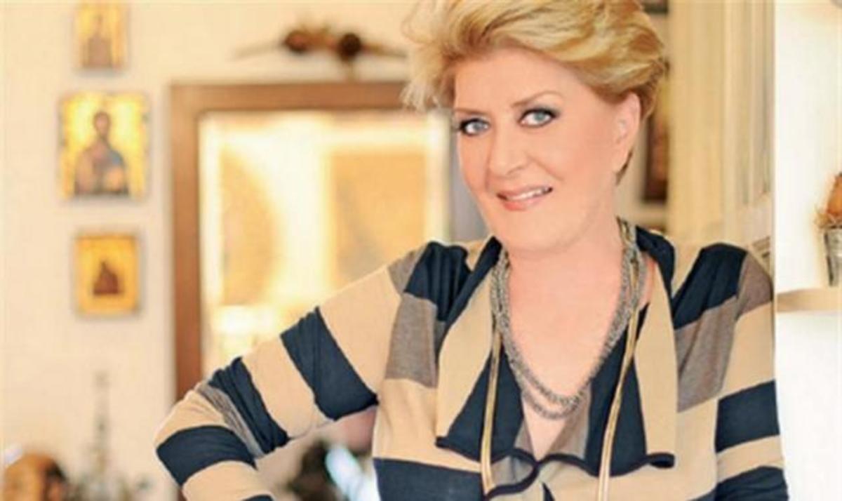 Η Β. Τριφύλλη αποκαλύπτει στην Τατιάνα: “Χειρουργήθηκα το πρωί και το απόγευμα πήγα για πρόβα στο Dancing!” | Newsit.gr Η Β. Τριφύλλη αποκαλύπτει στην Τατιάνα: “Χειρουργήθηκα το πρωί και το απόγευμα πήγα για πρόβα στο Dancing!” | Newsit.gr