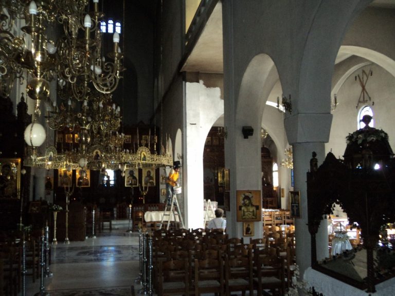 «Λαμπάδιασε» η εκκλησία του Αγίου Νεκταρίου στα Τρίκαλα – ΦΩΤΟ | Newsit.gr «Λαμπάδιασε» η εκκλησία του Αγίου Νεκταρίου στα Τρίκαλα – ΦΩΤΟ | Newsit.gr